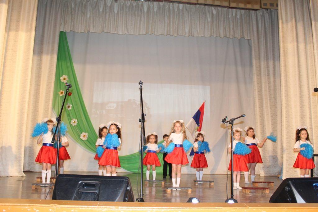 «Искорки надежды» в Коркинском районе собрали более ста ребятишек