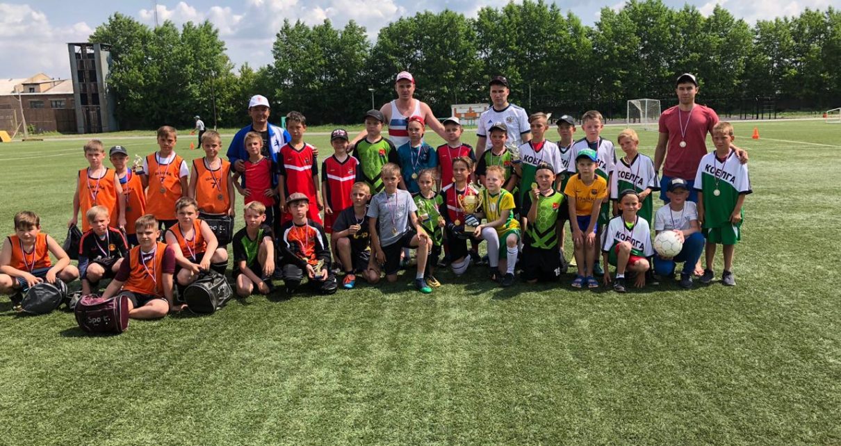Юные коркинцы участвовали в четвёртом Кубке «Натурального продукта» по мини-футболу