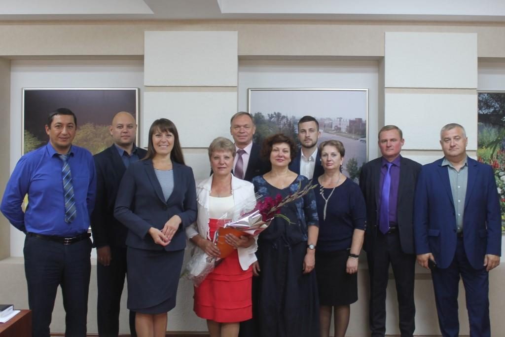 Наталья Лощинина с юбилеями поздравила Зою Малюгину и Светлану Кумпан