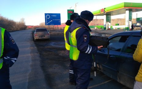 Сотрудники ГИБДД проверили коркинских водителей