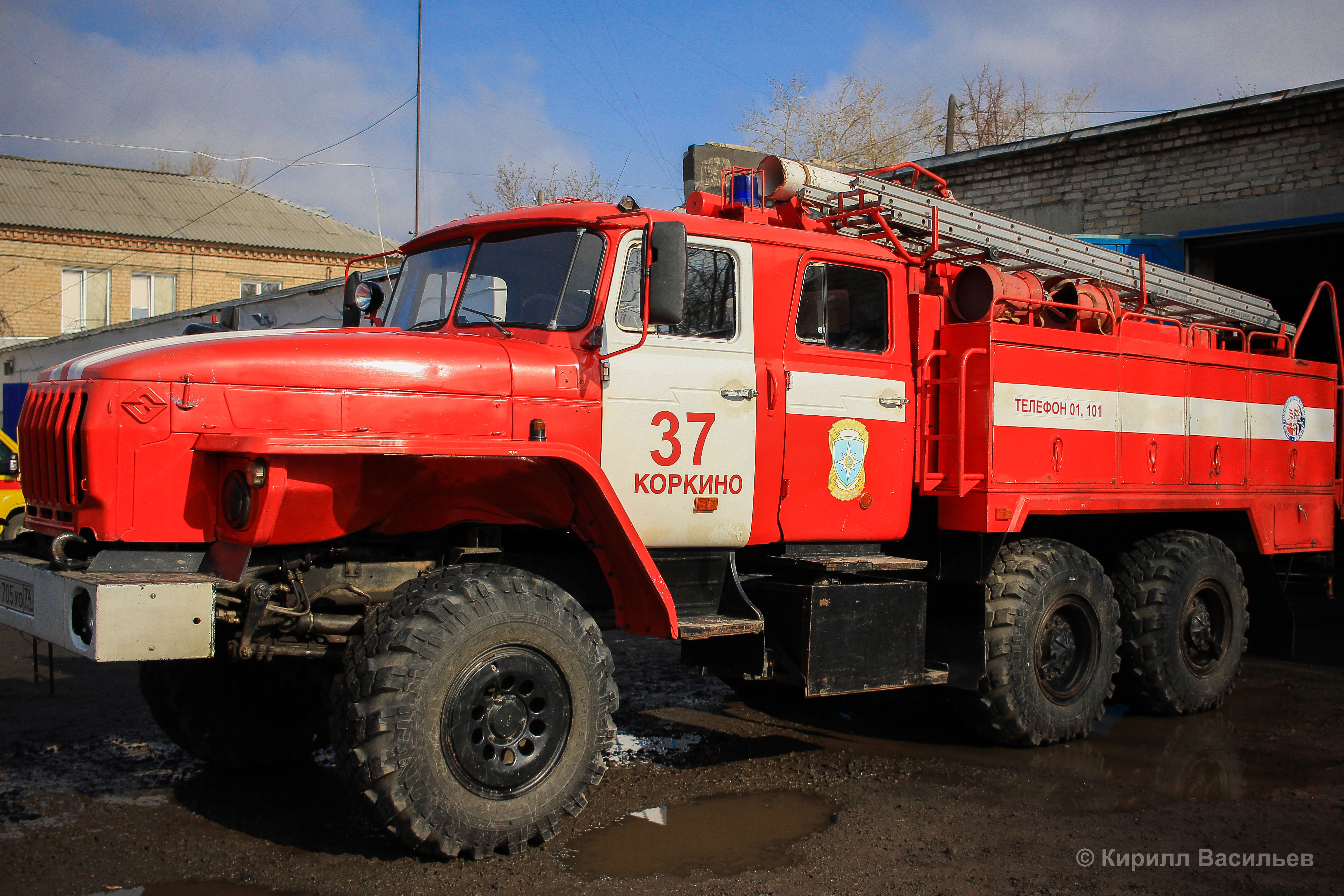 Сегодня День пожарной охраны. Как укомплектована коркинская 37-я пожарно-спасательная часть?