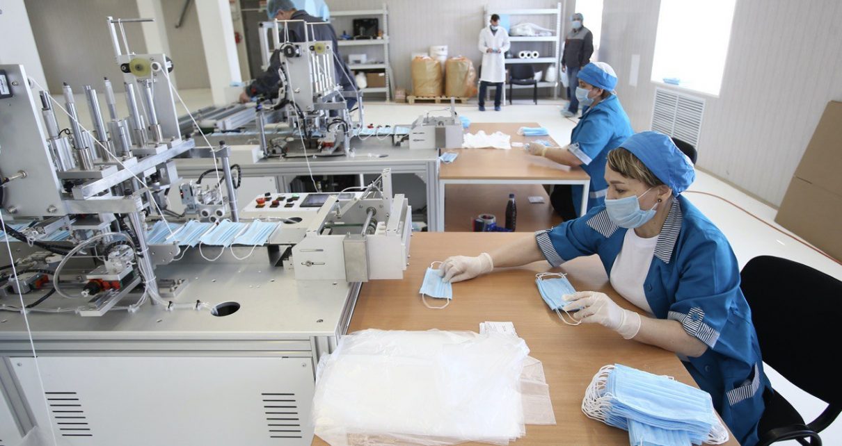 На Южном Урале запущена линия по производству медицинских масок