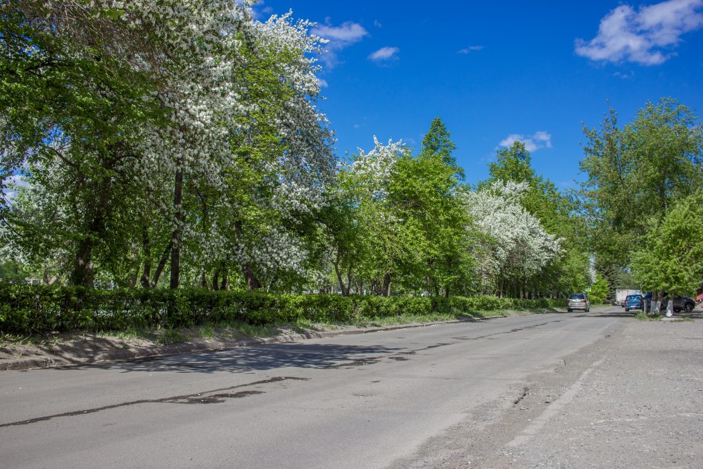 Как ремонтировать дороги в Коркино: большими или маленькими участками?