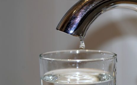 Роспотребнадзор усилил контроль за качеством воды в Коркинском районе
