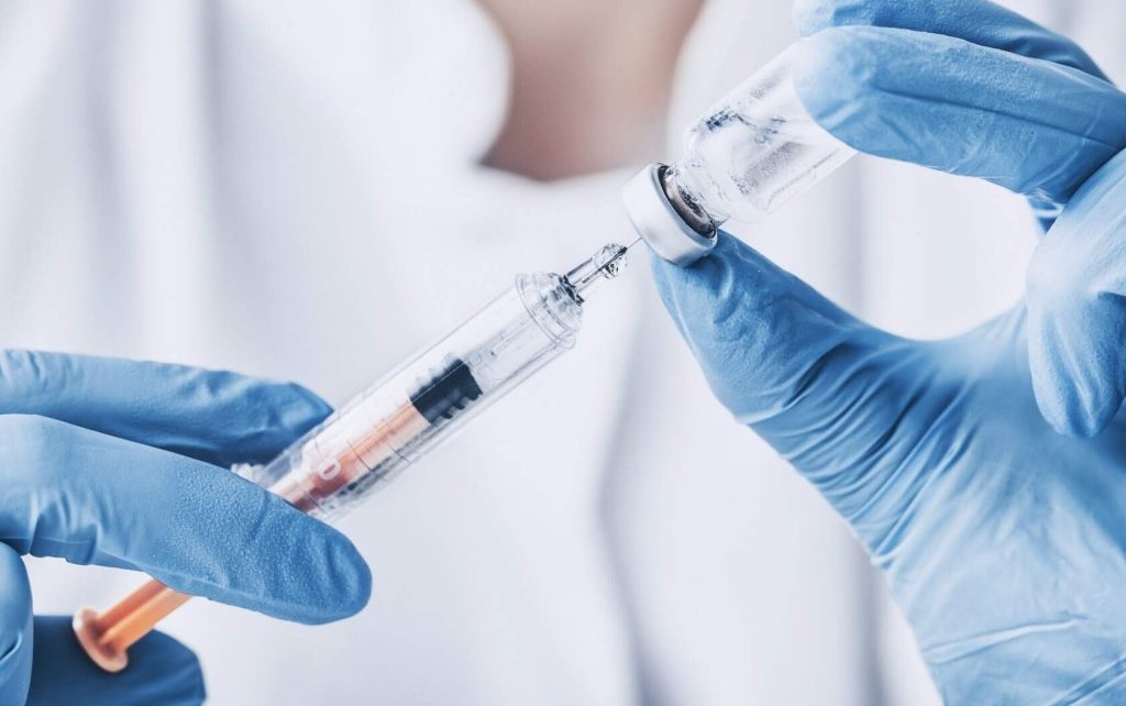 На Южный Урал привезли тысячу доз вакцины от коронавируса