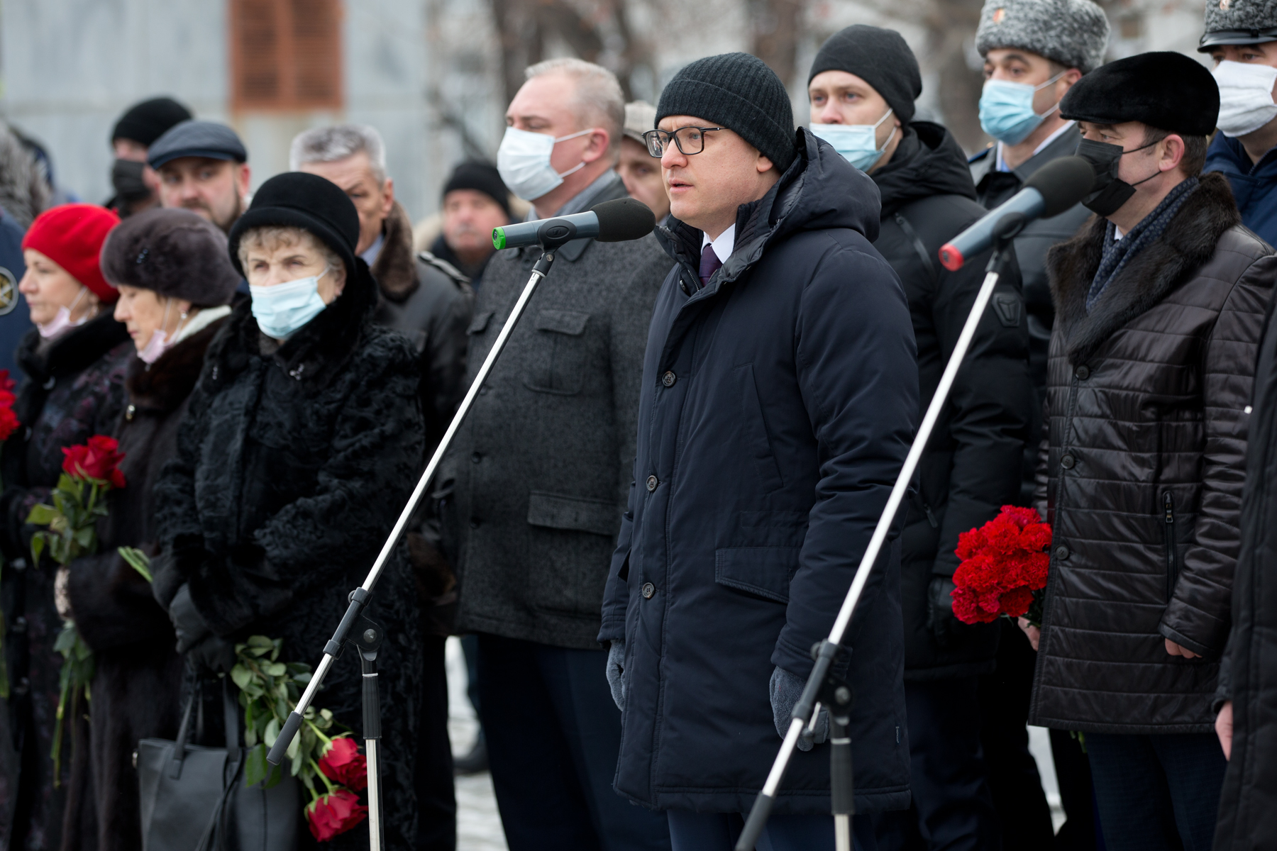 Сегодня в России – День Героев Отечества. Коркинцы возложили цветы к мемориалам