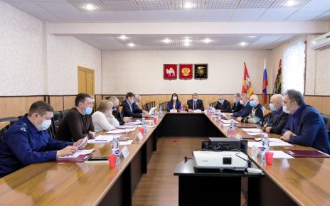 Депутаты Коркинского района провели внеочередное заседание