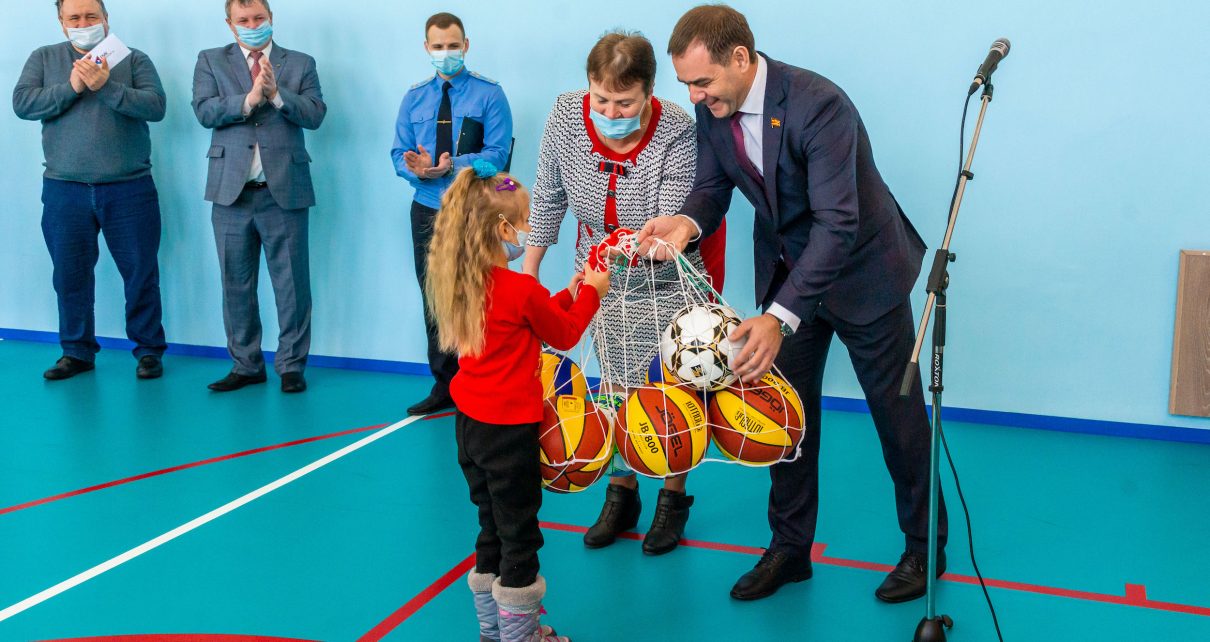Поправки «Единой России» о новых мерах поддержки семей с детьми поддержали в Госдуме