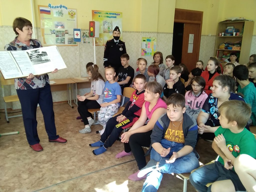 Коркинские инспекторы посетили школьные лагеря
