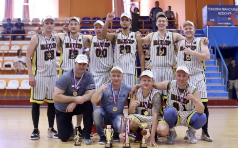 Коркинский «Шахтёр» выиграл любительскую баскетбольную лигу Челябинска, завоевав малый кубок!