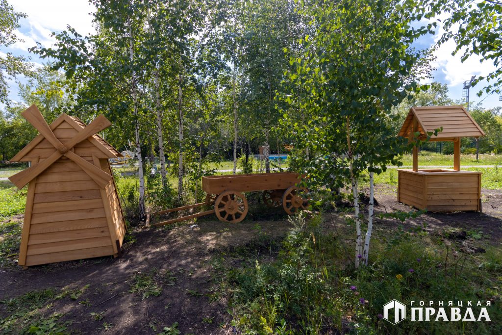 В коркинском парке установили новые арт-объекты