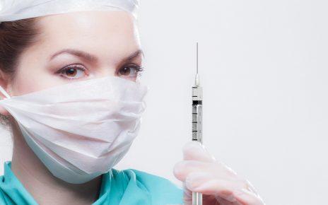 За выходные прививку от ковида в выездных пунктах вакцинации поставили 50 коркинцев