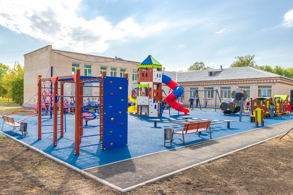В деревне Шумаки Первомайского поселения появилась чудо-площадка для детей!