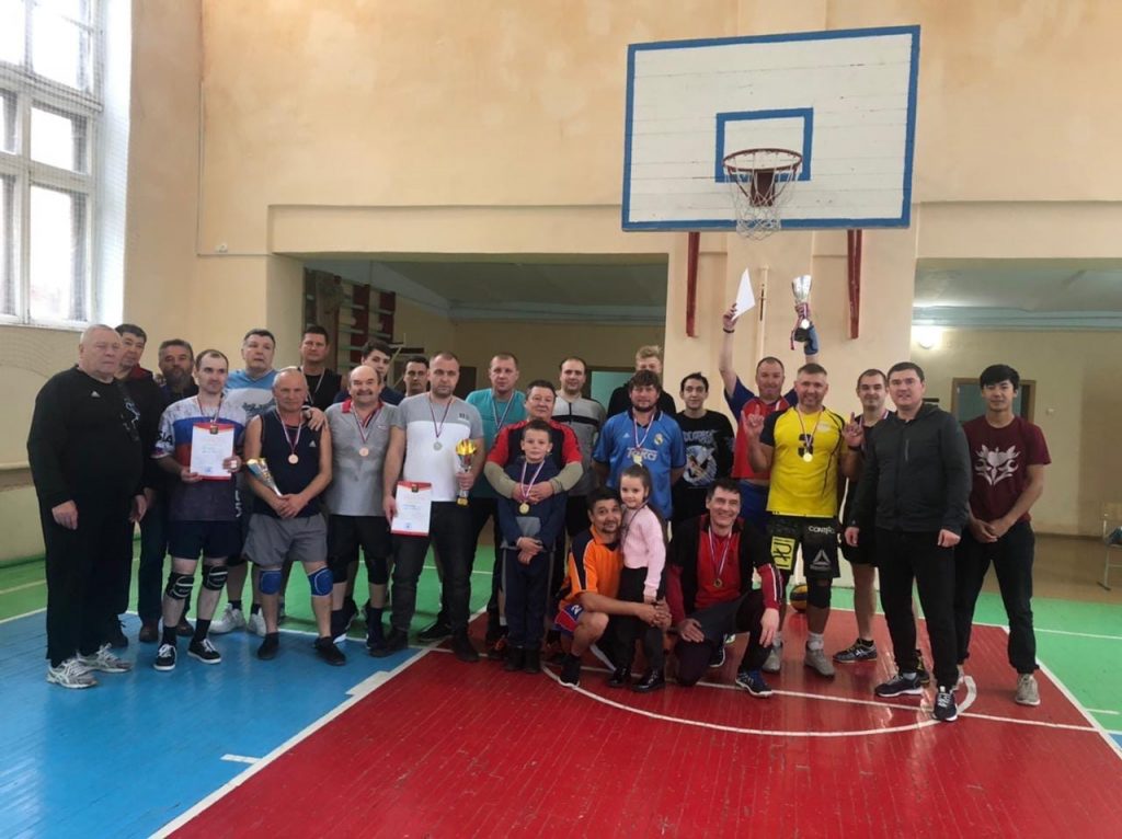 В Коркинском районе разыграли первенство по волейболу среди мужских команд