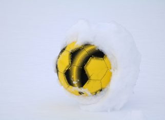 В Коркино завершился второй тур открытого первенства района «Зимний мяч России-2022»