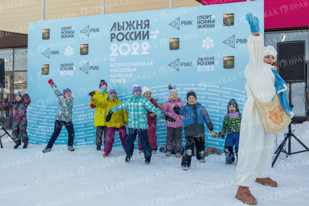 Сегодня в Коркинском районе губернатор торжественно открыл лыжную базу «Берёзка»