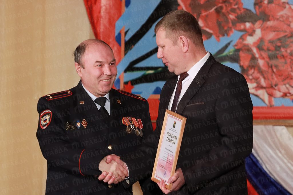 В Коркинском районе поздравили кадровых военных, ветеранов, военнослужащих и воинов запаса
