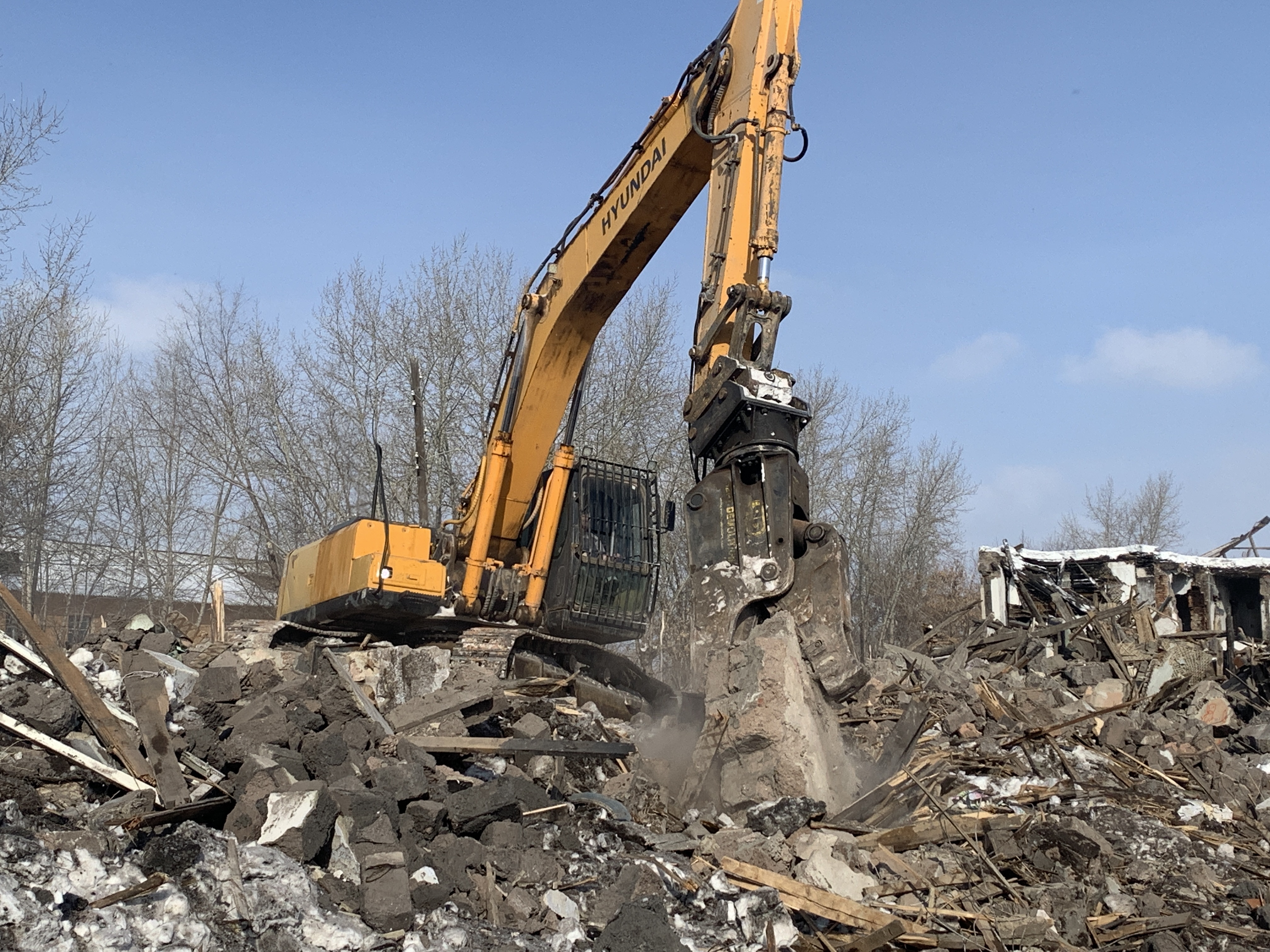 На Розе сносят семь аварийных домов - Новости Коркинского округа