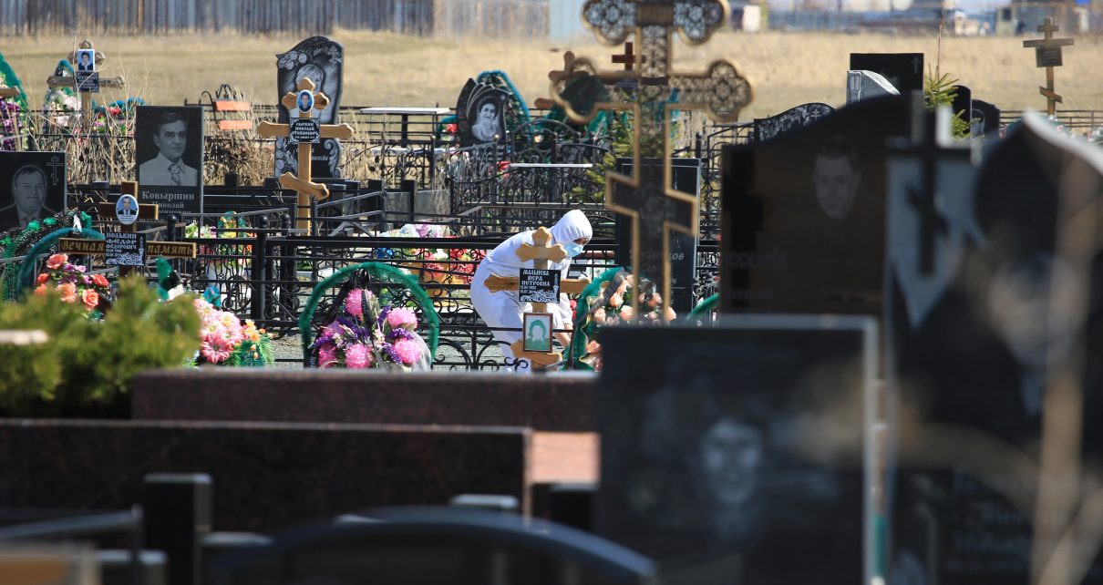 25 апреля в Коркинском районе пройдёт обработка кладбища от клещей