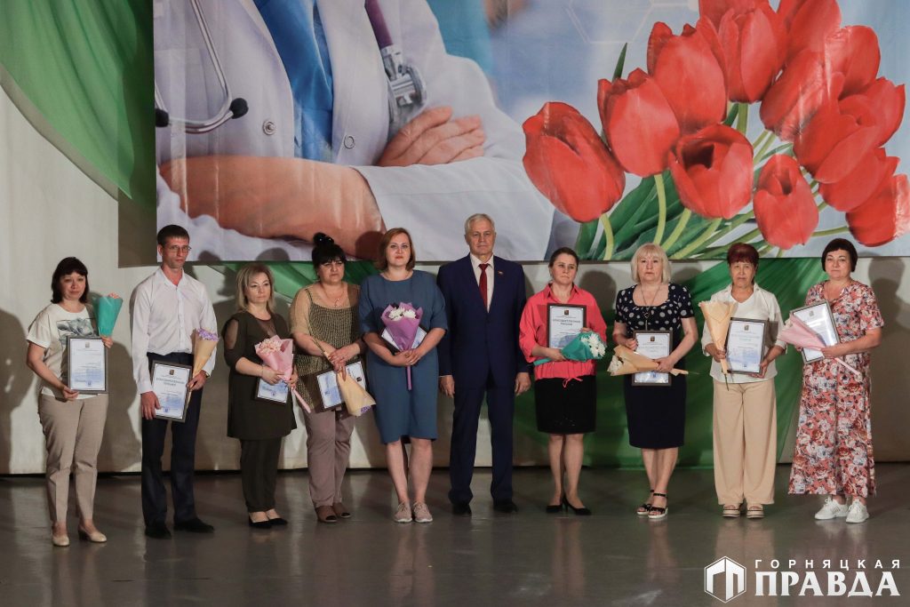 Уважение и сердечную благодарность выразили медицинским работникам Коркинского района