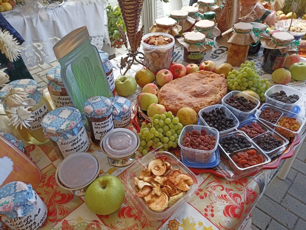 У центра славянских культур «Дубрава» из Коркино самые вкусные соленья в Челябинской области