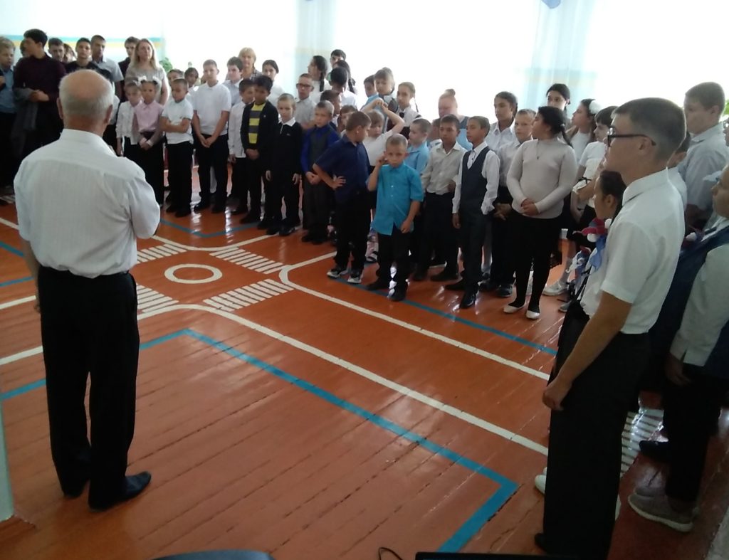 Коркинские школьники почтили память детей, погибших в Беслане