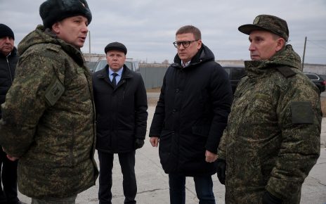 Губернатор Алексей Текслер посетил танковую дивизию Центрального военного округа в Чебаркуле