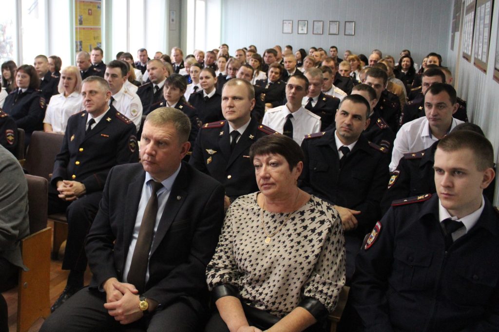 Коркинских полицейских поздравили с профессиональным праздником