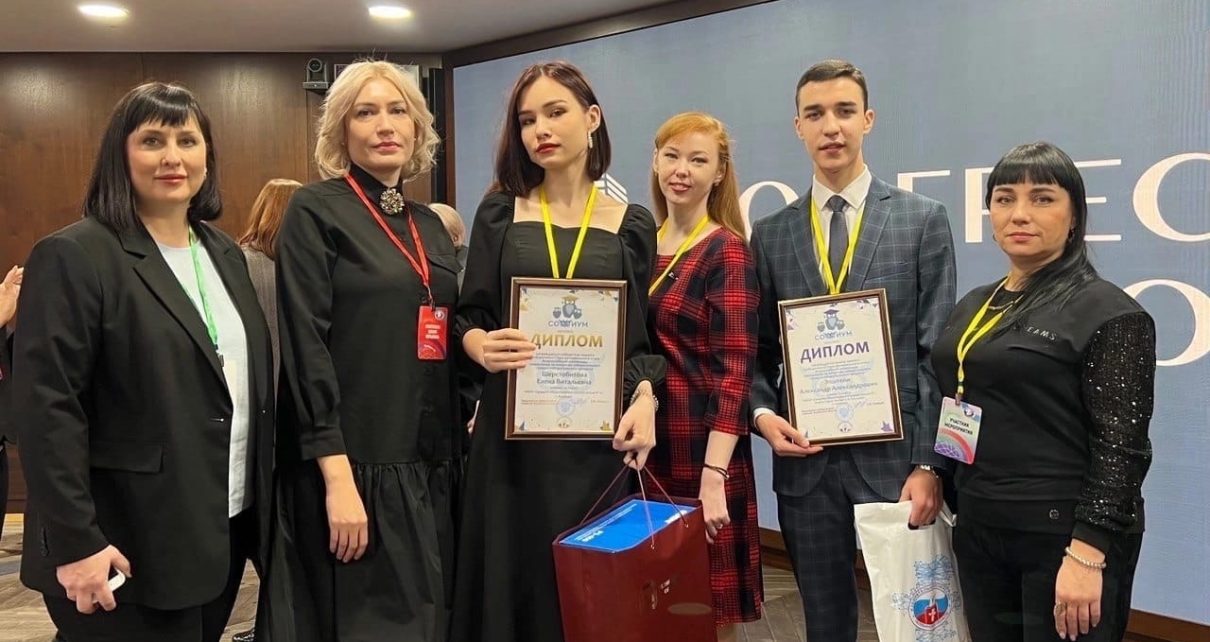 Коркинских десятиклассников наградили за успехи на олимпиаде по избирательному праву 