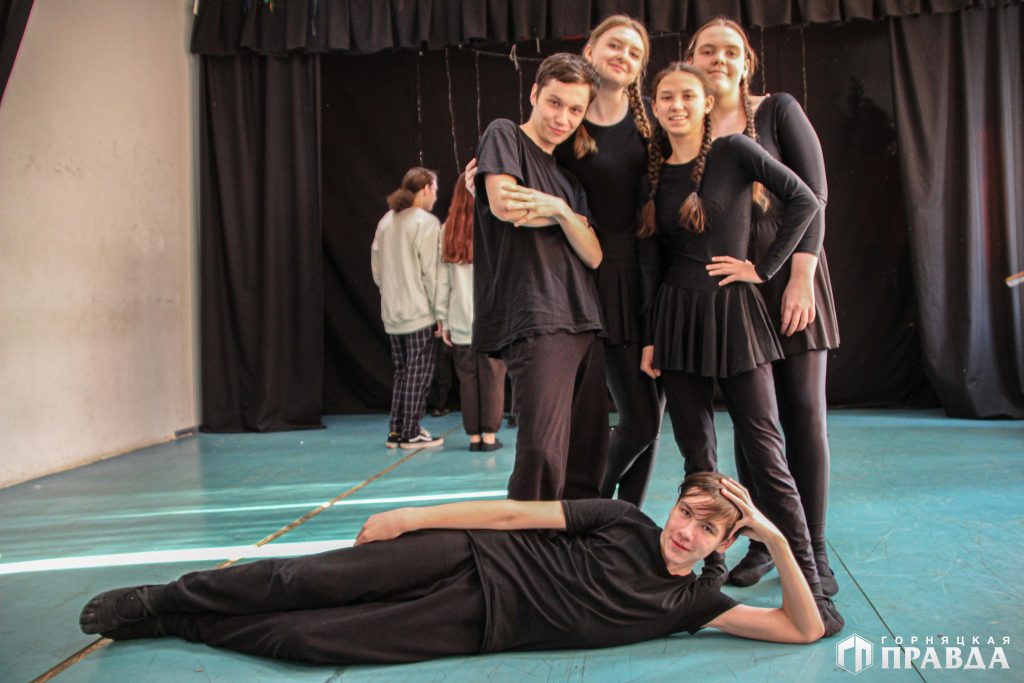 Коркинская «Элегия» участвует в фестивале для юных театралов