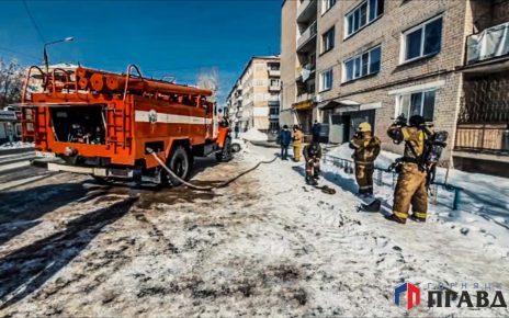 Огнеборцы спасали коркинцев из горящего общежития