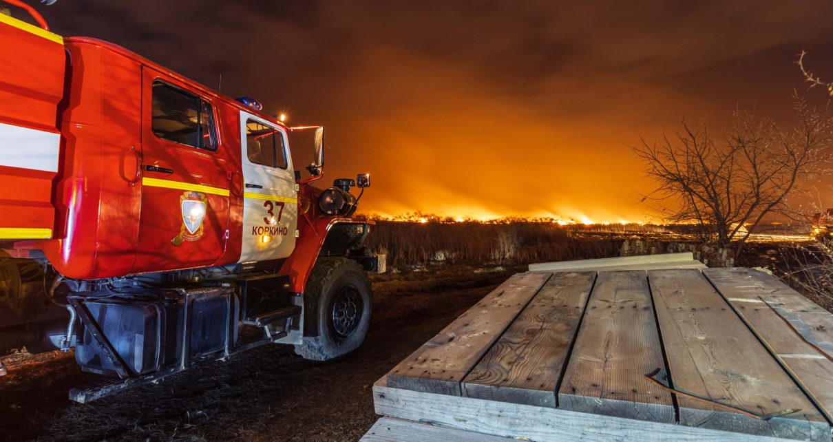 Коркинские огнеборцы потушили крупный лесной пожар