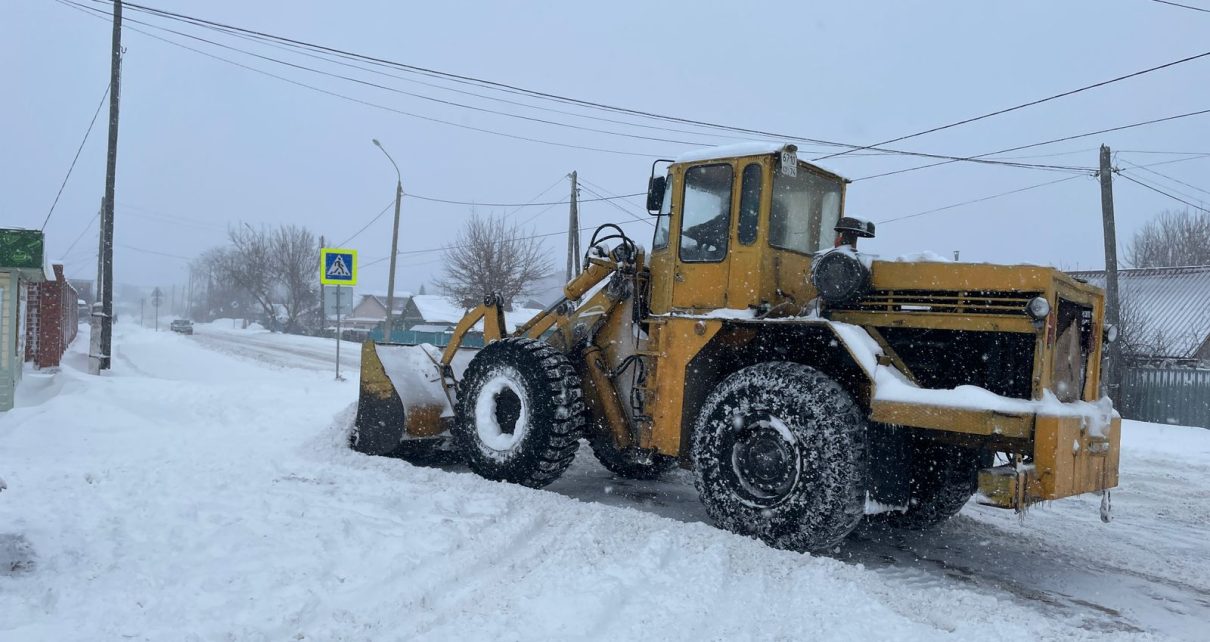 В Коркинском округе техника и сотрудники коммунальных предприятий задействованы на очистке от снега