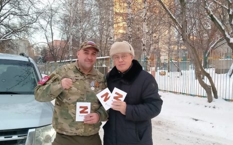 Александр Кердан передал солдатам свой поэтический сборник об СВО