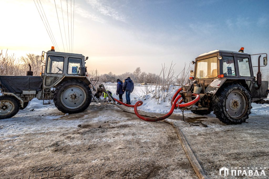 В Коркинском округе восстанавливают канализационной коллектор