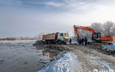 В Коркинском округе восстанавливают канализационной коллектор