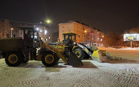 В Коркинском округе продолжается уборка и вывоз снега