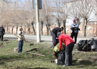 В Челябинской области стартовал сезон субботников В Челябинской области стартовал сезон субботников