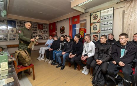 Участник СВО Дмитрий Минюк встретился с будущими защитниками страны