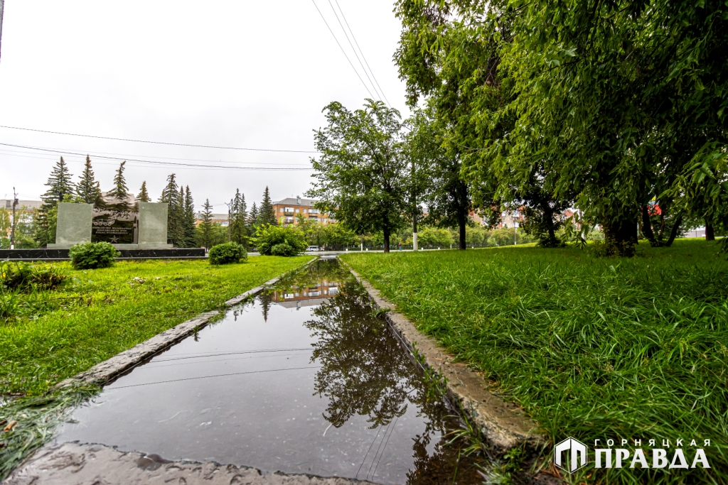 Природная стихия оставила без света и воды многих жителей Коркинского округа