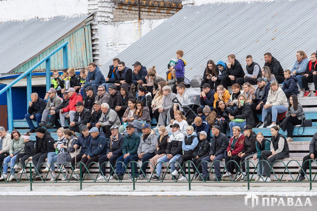 Розинский «Шахтёр» одерживает третью победу подряд в финале чемпионата области!