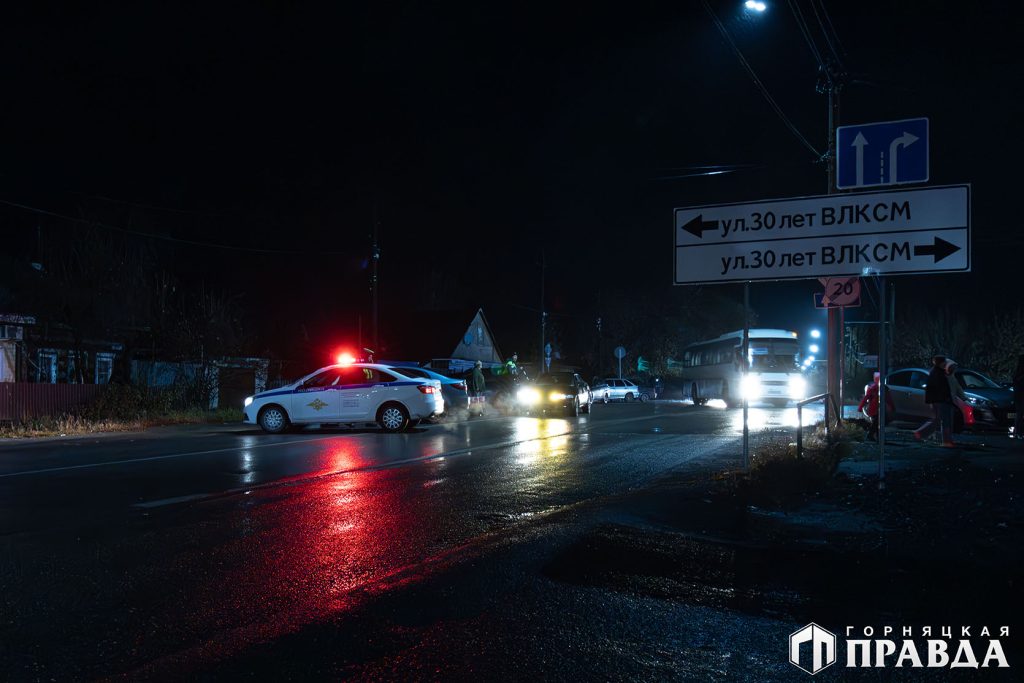 В Коркино в результате общественных волнений сожжено несколько машин