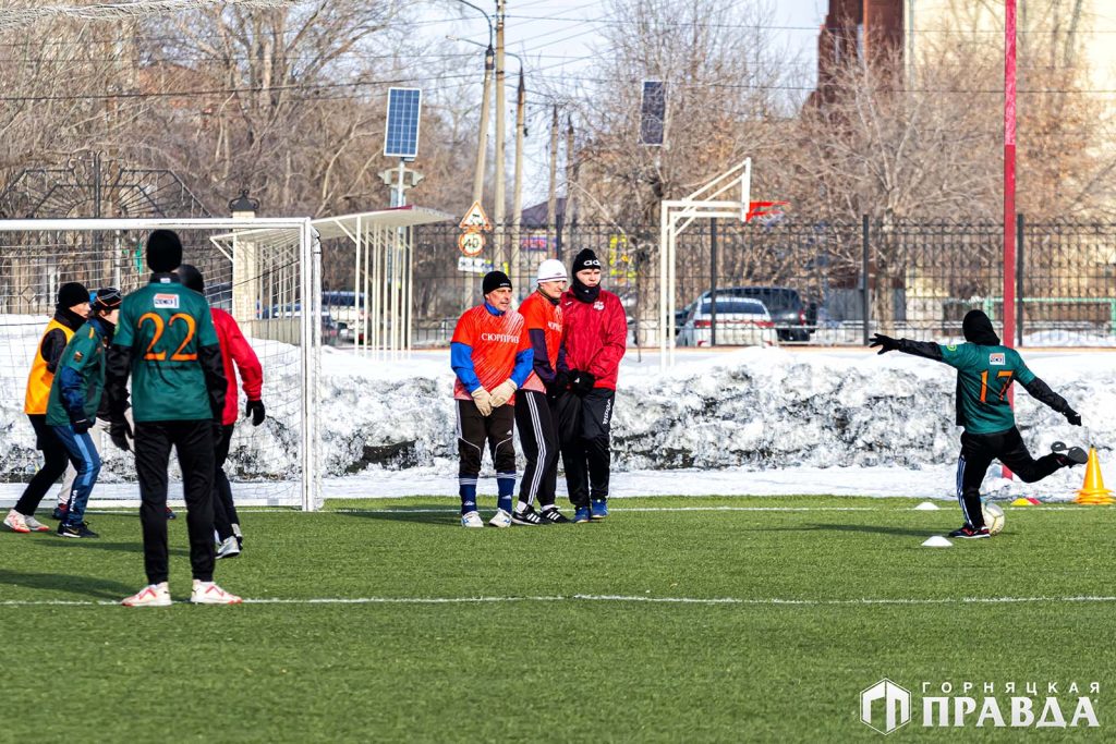 Чемпионом 44-го открытого чемпионата Коркинского округа по мини-футболу «Зимний мяч России – 2025» стал красногорский «Старт»!