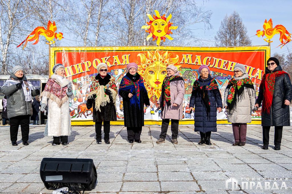 Парад масленичных чучел, народные игры и конкурсы — сегодня коркинцы провожали зиму