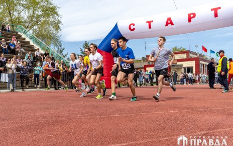За победу на 74-й легкоатлетической эстафете на призы главы Коркинского округа и газеты «Горняцкая правда» поборются команды футбольных мам Коркино и Розы!