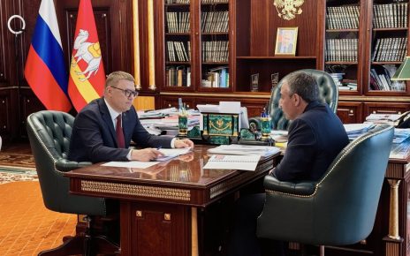Губернатор Челябинской области Алексей Текслер обсудил с главой Коркинского муниципального округа Александром Орлом социально-экономическое развитие территории