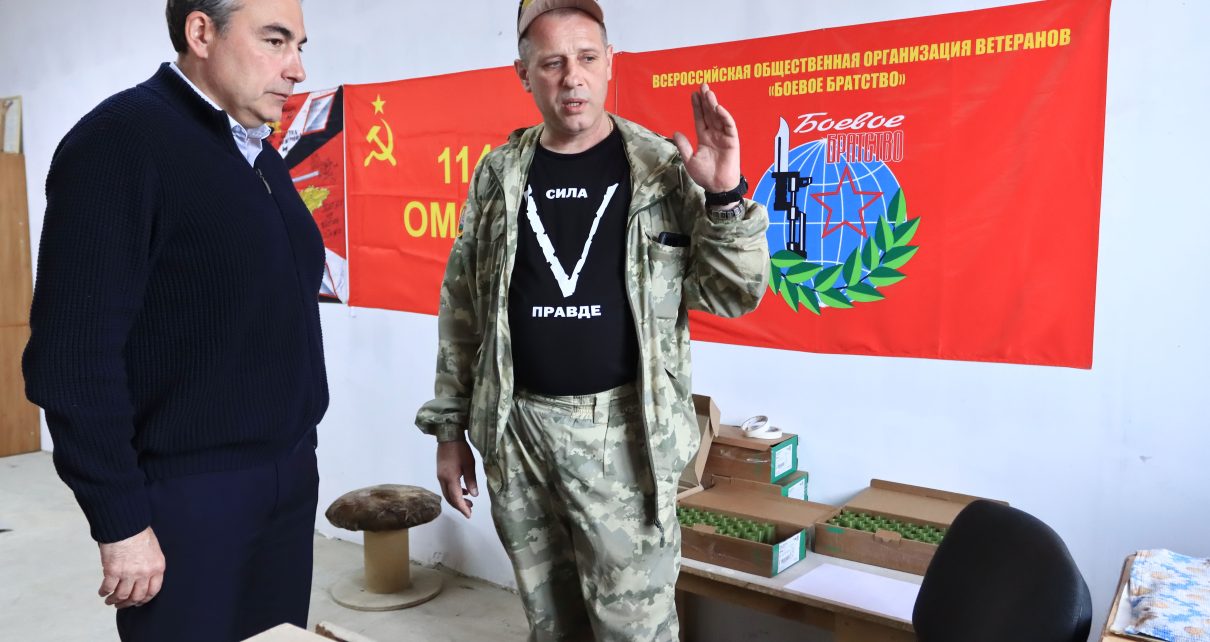 Местные волонтёры производят обвесы на дроны необходимые бойцам в зоне СВО
