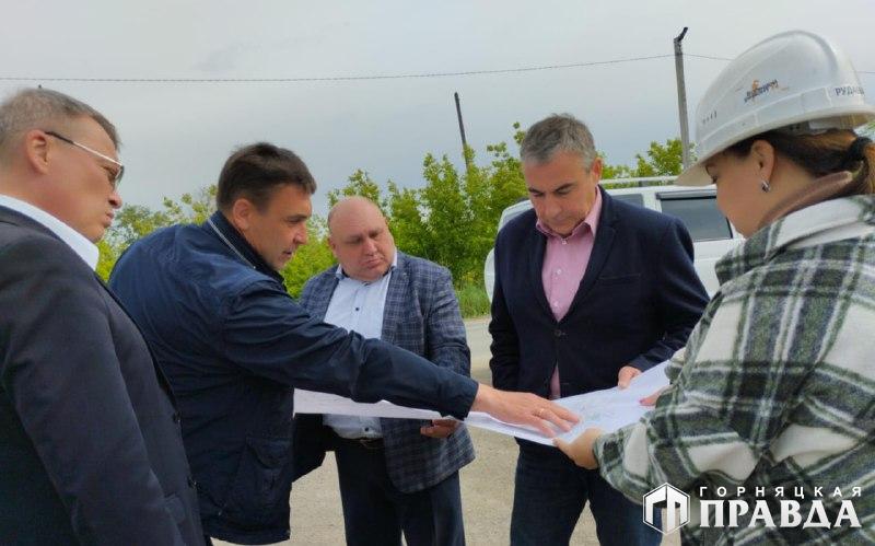 Сегодня в Коркинском округе с рабочим визитом побывал заместитель губернатора Челябинской области Андрей Фалейчик
