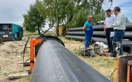 В Коркинском округе ремонтируют напорный коллектор