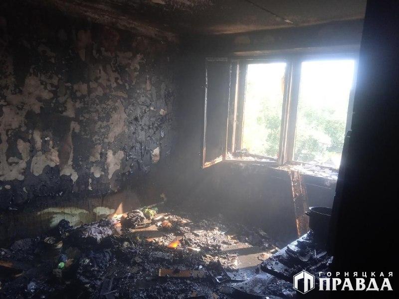Непотушенная сигарета стала причиной пожара в квартире в Первомайском